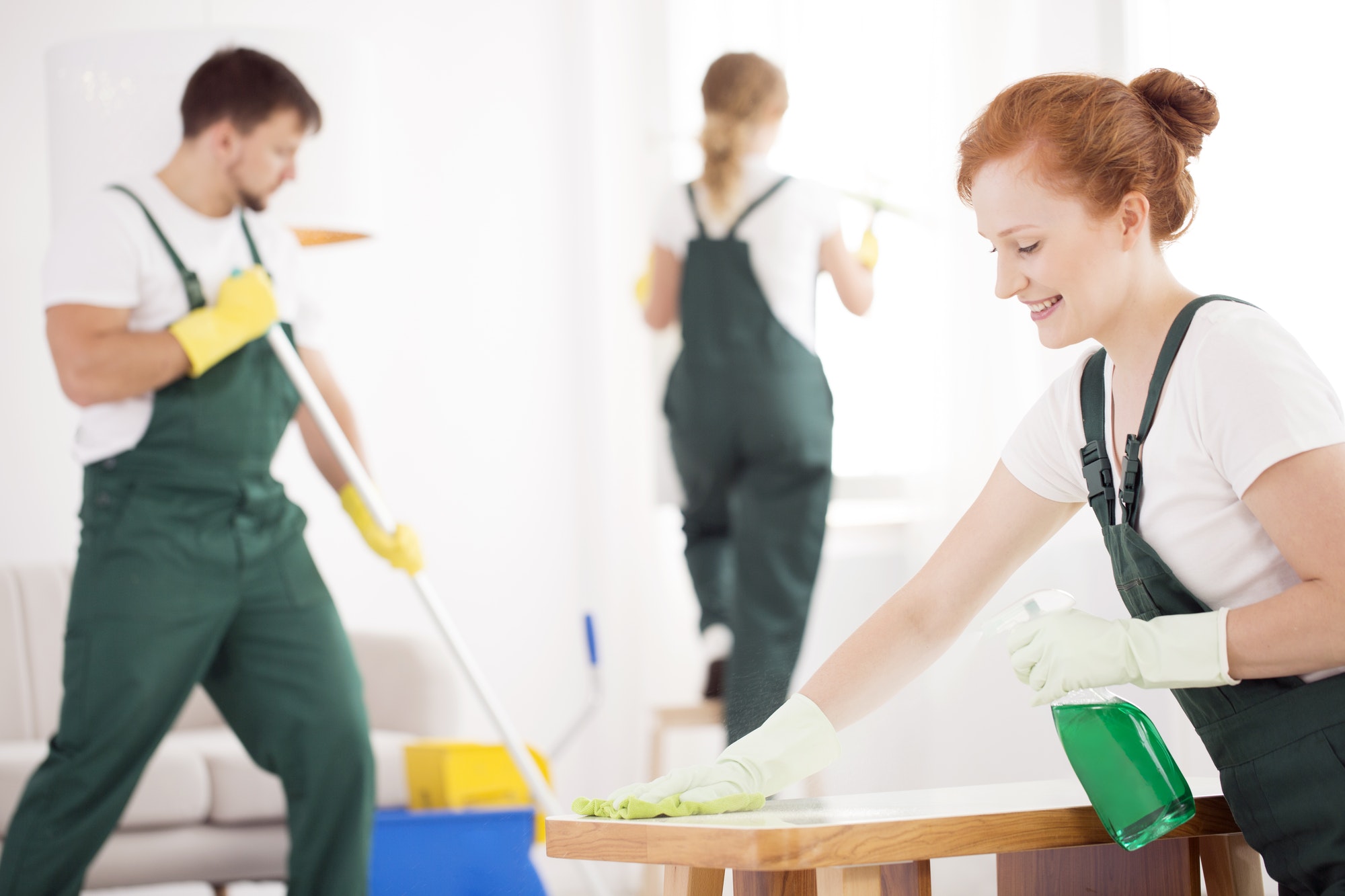 cleaning-service-during-work-1.jpg cleaning-service-during-work-1.jpg